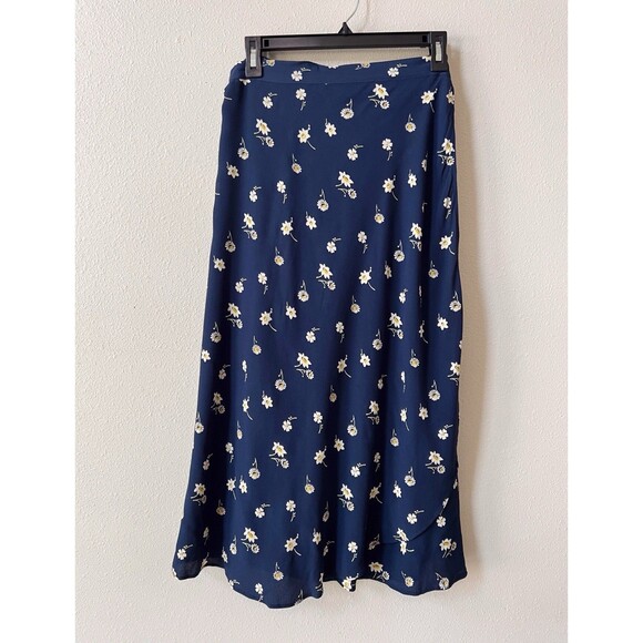Madewell Heyday Tulip Hem Wrap Midi Skirt Women’s Size 10 Floral Navy Blue - Picture 9 of 10